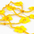 Dekorácia - kvetinová girlanda jarná žltá