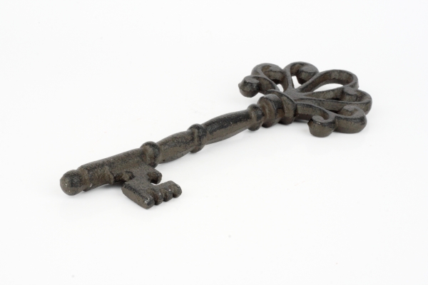 Dekorácie liatinový kľúč na stenu 20,5cm