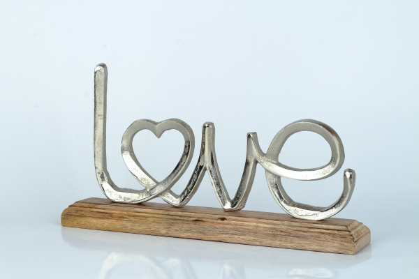 Dekorácia LOVE drevená 33x18cm