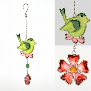 Dekorácia na chalupu záves vtáčik s kvetinou Tiffany zelená 21cm