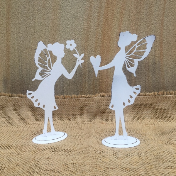 Dekorácia na podstavci víla so srdcom biela 24x13,5cm