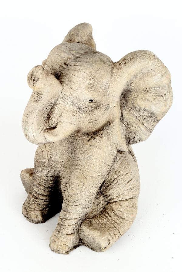 Dekorácia na záhradu slon