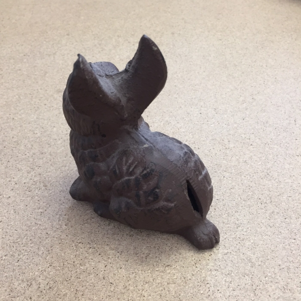 Dekorácia na záhradu zajac - vyradené