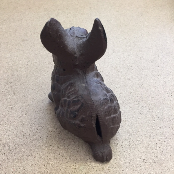 Dekorácia na záhradu zajac - vyradené