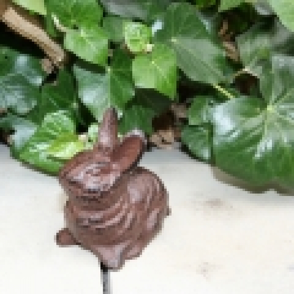 Dekorácia na záhradu zajac - vyradené