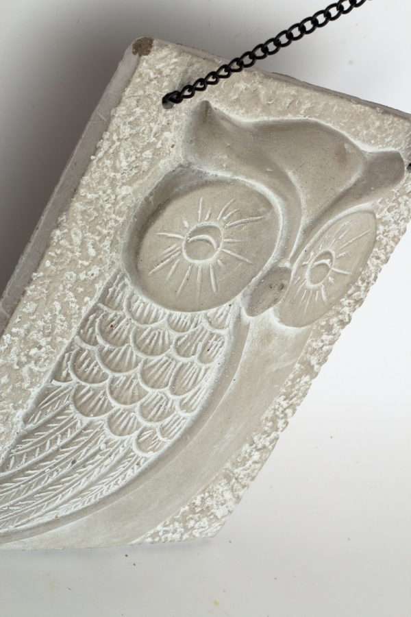 Dekorácia na stenu betónová sova 21x26x4cm