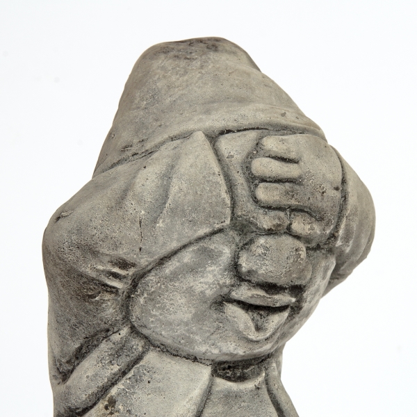 Dekorácie škriatok z betónu 12x8x31cm