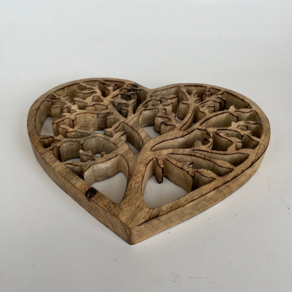Dekorácia srdca z mangánového dreva 12x15cm