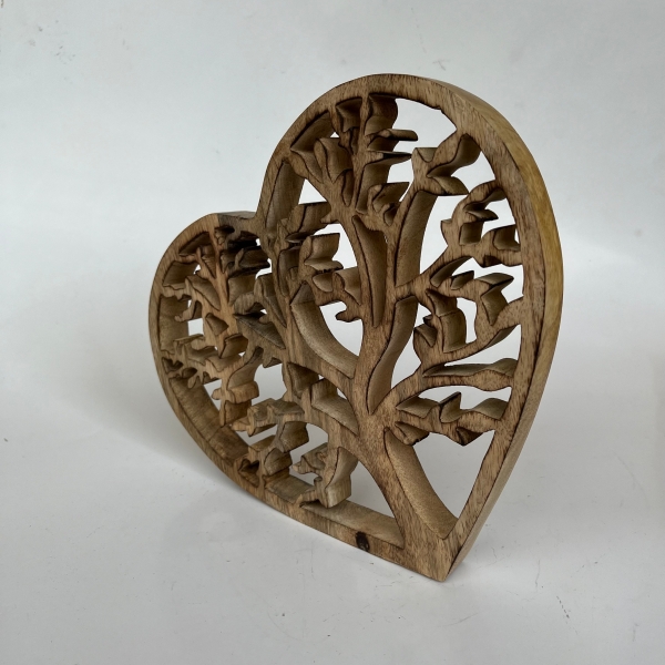 Dekorácia srdca z mangánového dreva 12x15cm
