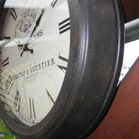 Dekoračné hodiny kovové 47 cm