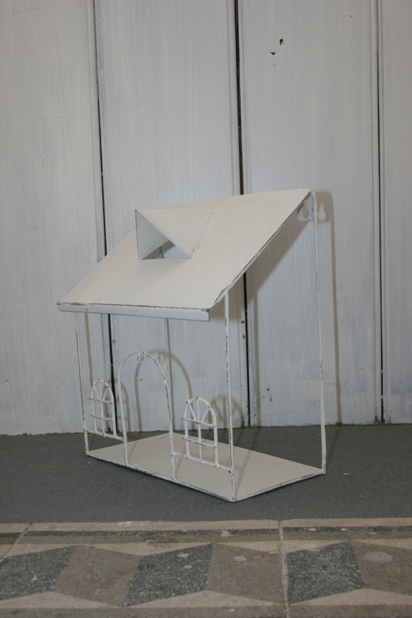 Dekoračné kovový domček 27x24x13cm
