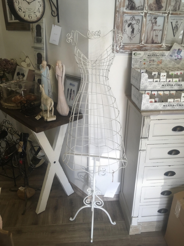 Dekoračné krajčírska panna kovová 89cm