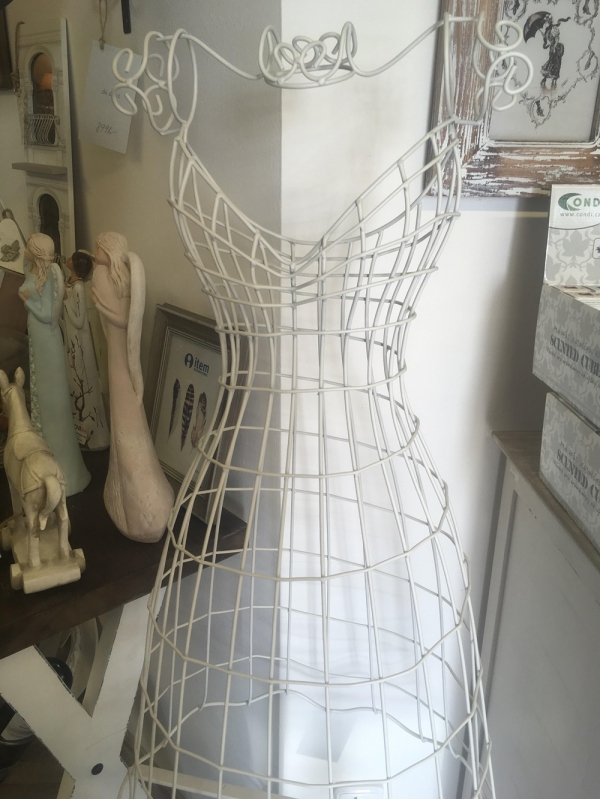 Dekoračné krajčírska panna kovová 89cm