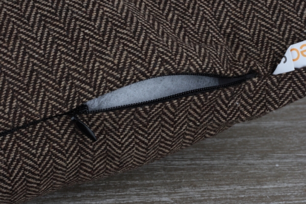 Dekoračné vankúš hviezda hnedý 45x45cm