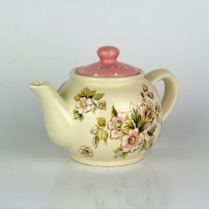 Keramická konvička Rose 21cm