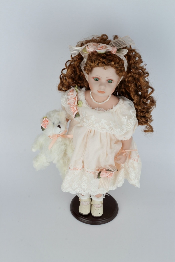 Dekoratívna porcelánová bábika Matylda 48cm