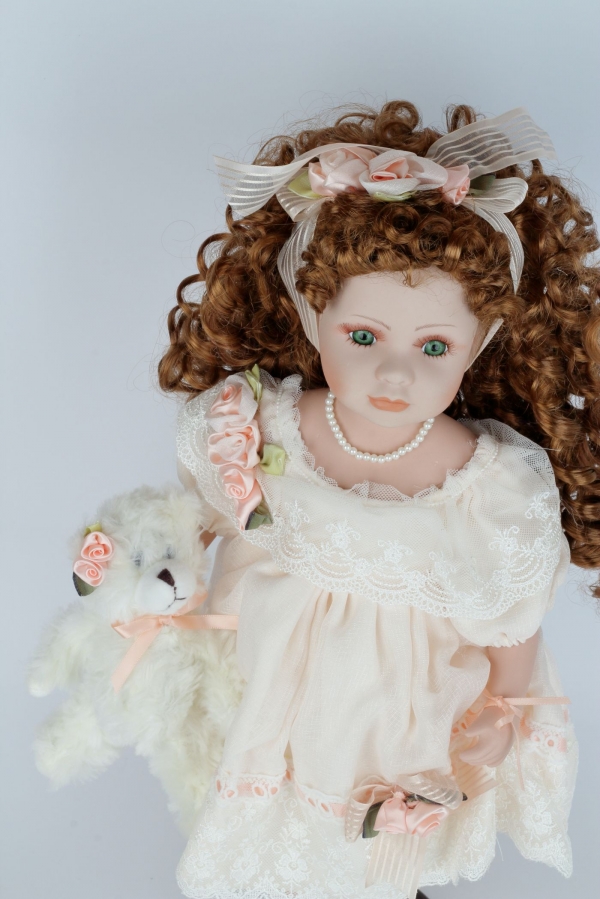 Dekoratívna porcelánová bábika Matylda 48cm