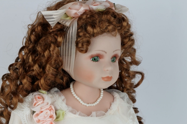 Dekoratívna porcelánová bábika Matylda 48cm