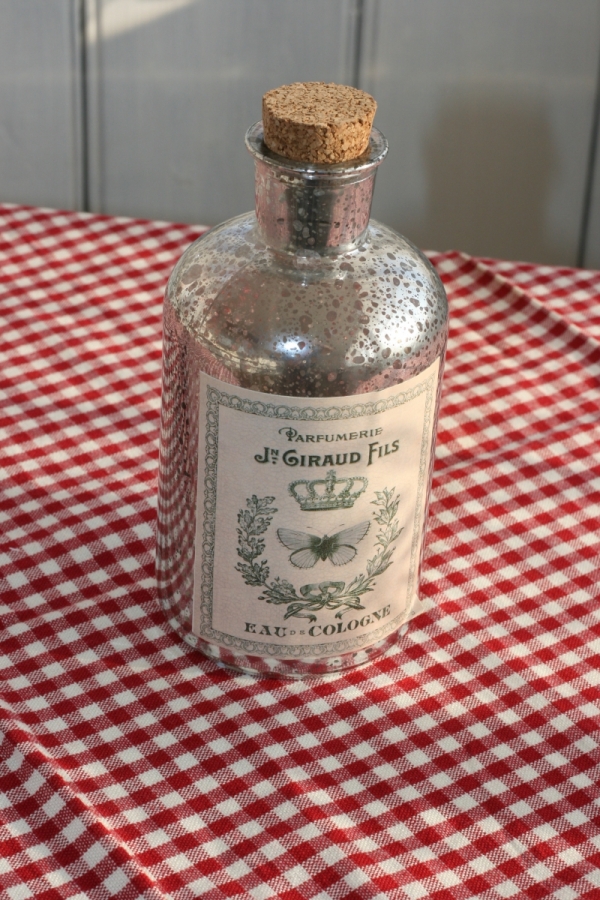 Dekoratívna sklenená fľaša 16,5x8x8cm