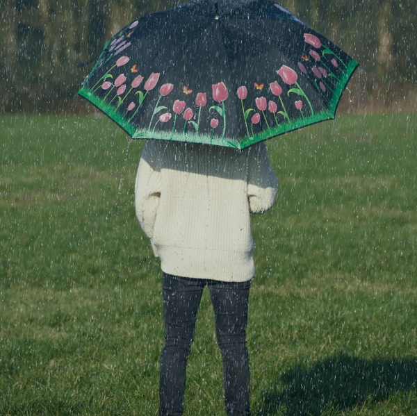 Dáždnik s tulipánmi 121,5 x 121,5 x 95 cm meniaci farby