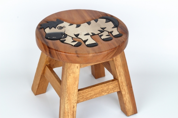 Detská drevená stolička zebra 26cm
