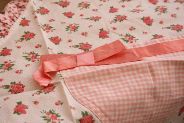 Detská kuchynská zástera s ružami 48x56cm