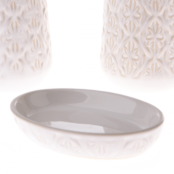 Doplnky do kúpeľne s ornamentmi