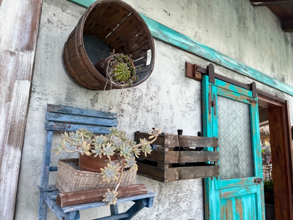 Drevená bednička Home Sweet Home 39x29x23cm