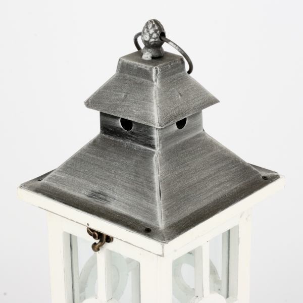 Drevená biela lucerna s kovovou strieškou 37cm