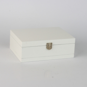 Drevená biela šperkovnica so zrkadlom 20x15x7cm