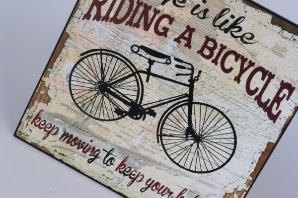 Drevená ceduľa Life is like riding a bicycle 25x25cm