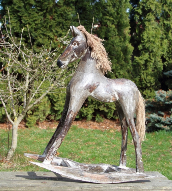 Drevená dekorácia hojdací koník 48cm