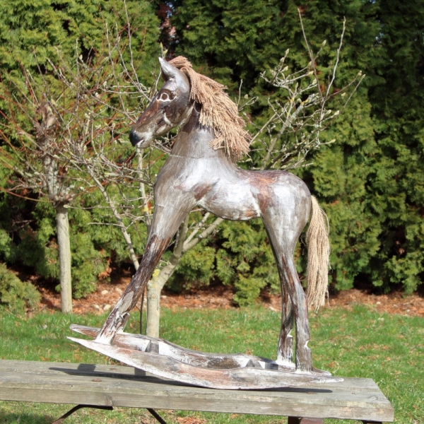 Drevená dekorácia hojdací koník 48cm