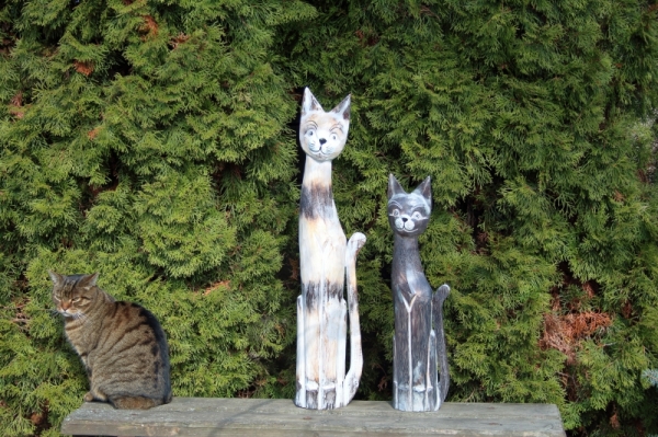 Drevená dekorácia mačka mourovaná 60cm