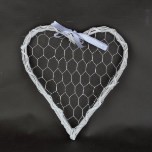 Drevená dekorácia / nástenka srdce biele 30x35×2cm 