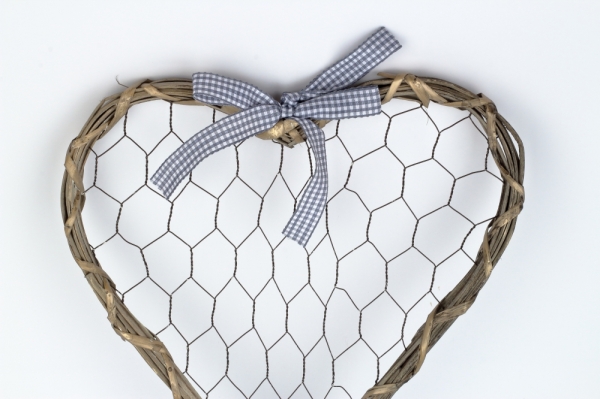 Drevená dekorácia / nástenka srdce prírodný 38×46×2cm