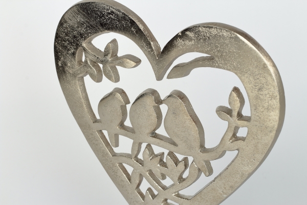 Drevená dekorácia vtáčiky v srdci 22cm