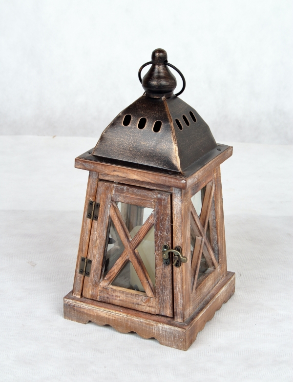 Drevená dekoračná lucerna malá 17,5x17,5x39cm