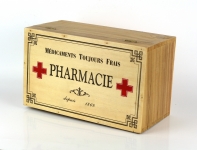 Drevená lekárnička Pharmacie 30x18cm