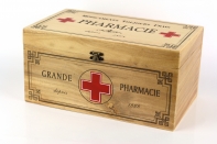 Drevená lekárnička Pharmacie 30x18cm