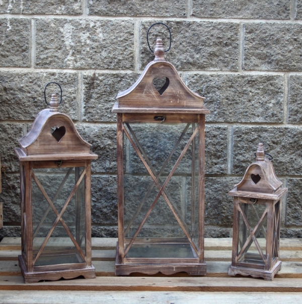 Drevená lucerna malá M 46cm