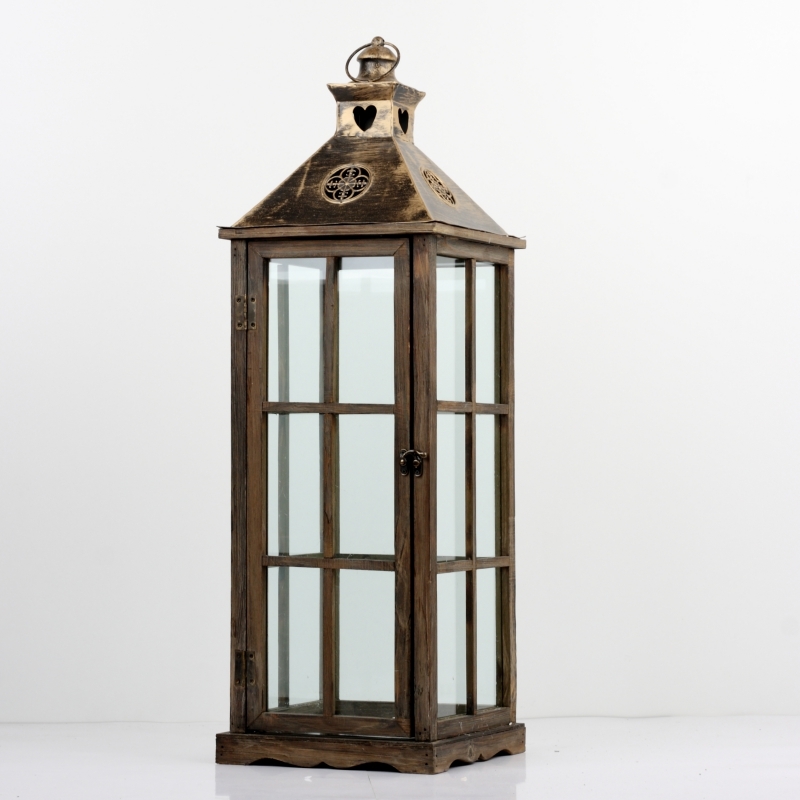 Drevená lucerna s kovovou strechou 81cm