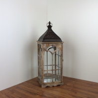 Drevená lucerna s kovovou strieškou veľká 