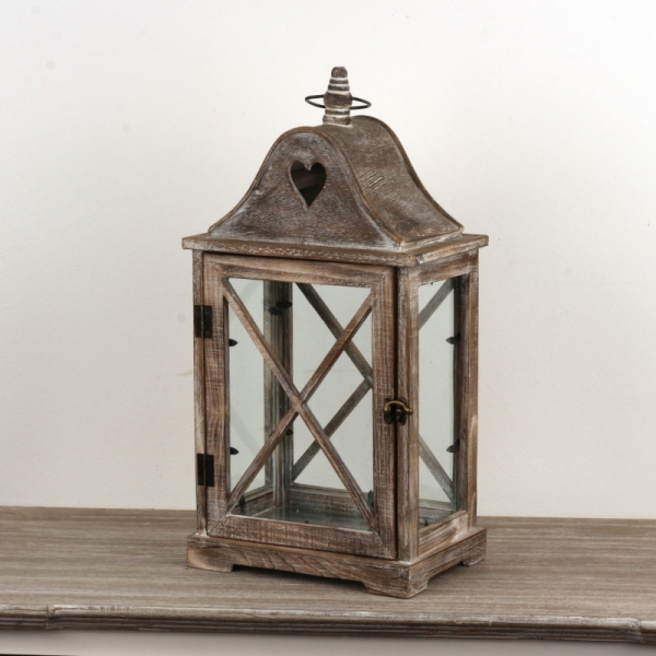 Drevená lampáš so srdcom 52cm