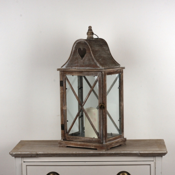 Drevená lampáš so srdcom 72cm