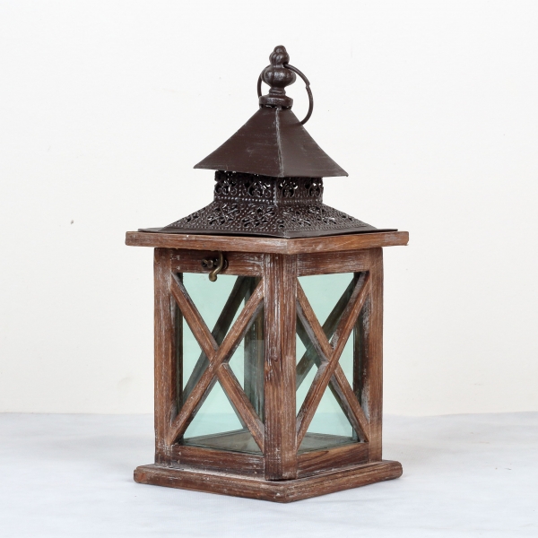 Drevená lucerna tmavá s kovovou strieškou 36cm