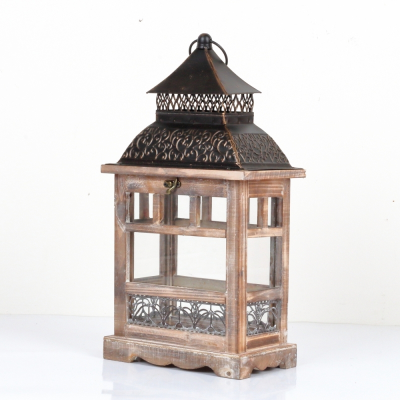 Drevená lucerna tmavo hnedá s kovovou strieškou 46cm