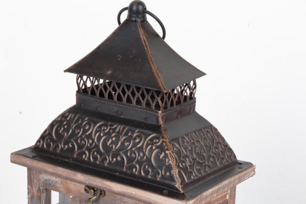 Drevená lucerna tmavo hnedá s kovovou strieškou 46cm