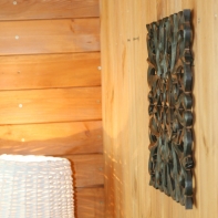 Drevená nástenná dekorácia 30x30cm