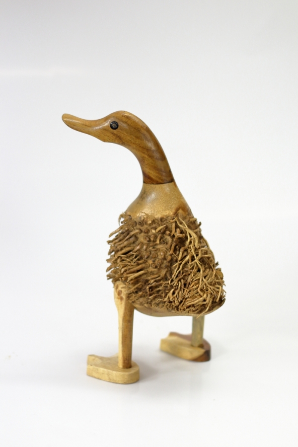 Drevená postavička strapaté kačičky 22cm